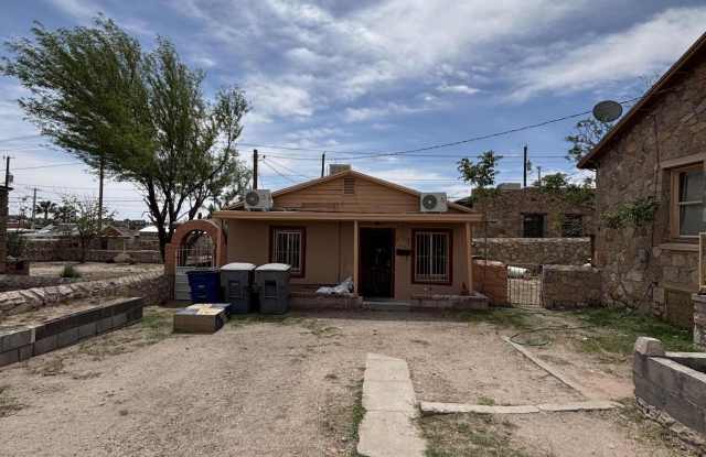 4000 1/2 Sacramento Avenue photos photos