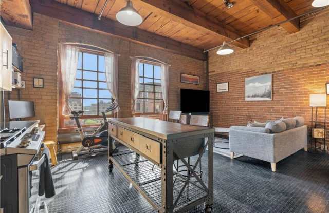 716 N 1st St - 716 North 1st Street, Minneapolis, MN 55401