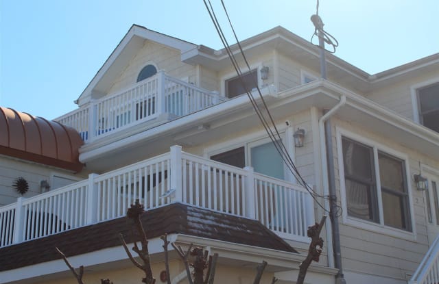 206 N Adams - 206 North Adams Avenue, Margate City, NJ 08402