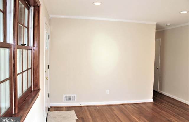 4712 TOPPING ROAD photos photos