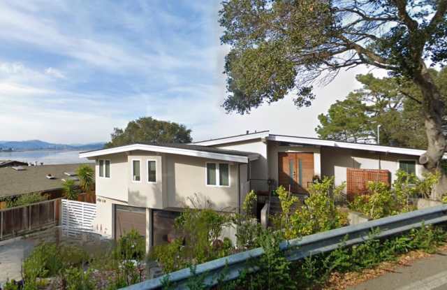 5148 E Paradise Drive E photos photos