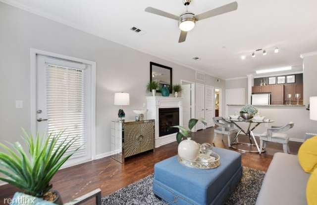 4385 S Monaco St 4119 Gallery 2