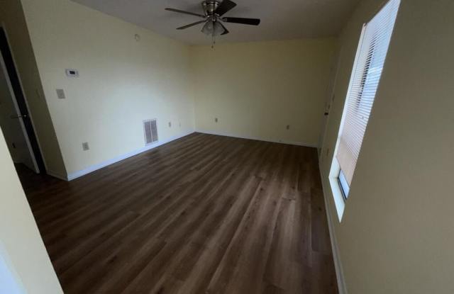 3309 Bridges Street unit: B25 Gallery 3