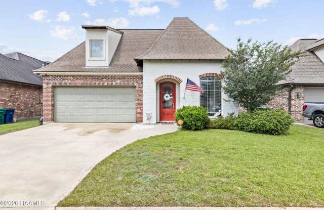 110 Golden Cypress Drive Gallery 1