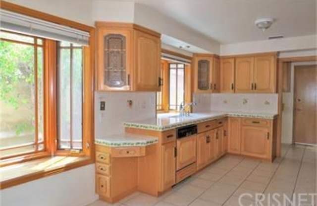 18609 Citronia Street Gallery 4