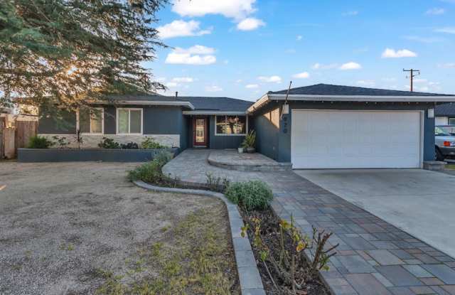 920 N Milford Street photos photos