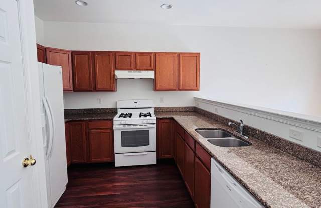 Located in the Highgates subdivision in Upper Macungie Township this 3 bedroom, 2.5 bath townhouse Gallery 3