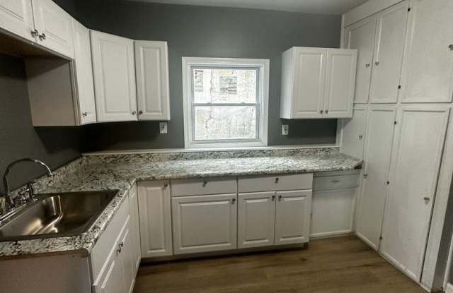 3 Bed 1.5 Single Family Home Available 2/01/2024 - 3362 Ajax Street, Pittsburgh, PA 15213