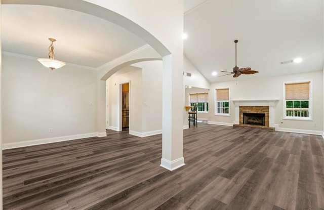 6920 Autumn Hills Drive Gallery 3