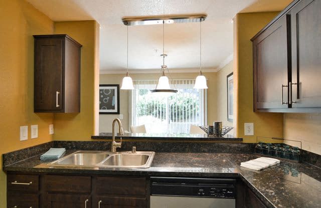 Crooked Oak photos photos