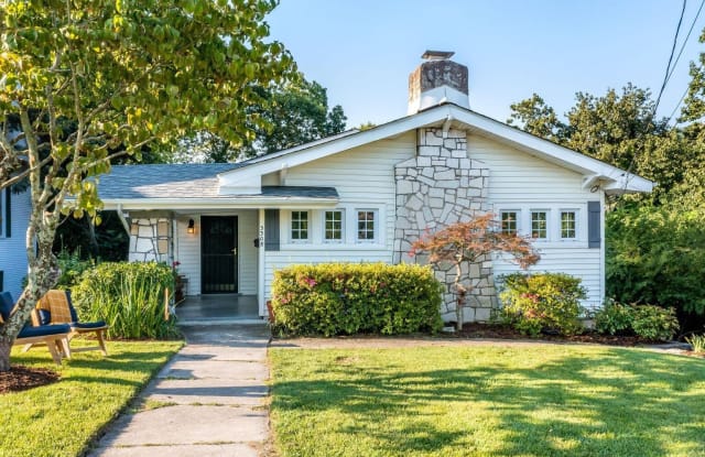 3308 Alta Vista Dr - 3308 Alta Vista Drive, Chattanooga, TN 37411