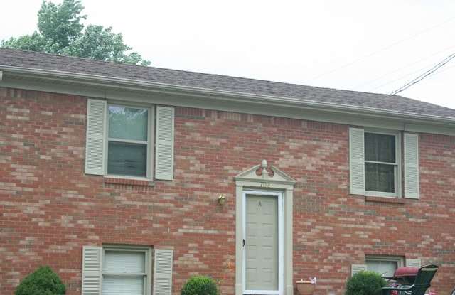 702 BONANZA RDA - 702 Bonanza Road, Richmond, KY 40475