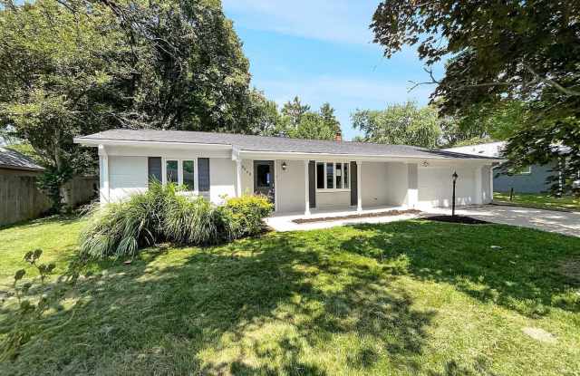 8040 Goldenrod Ct photos photos