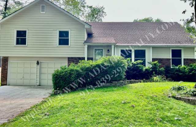 Lovely Home In Nall Hills-Available NOW!! Gallery 3