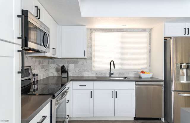 7417 N VIA CAMELLO DEL NORTE -- Gallery 4