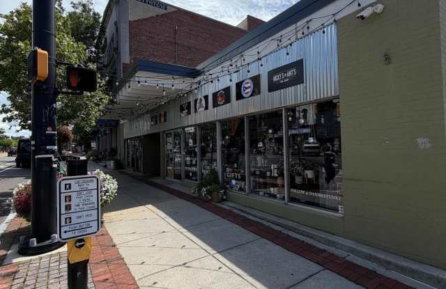 300 E HIGH Street Gallery 2