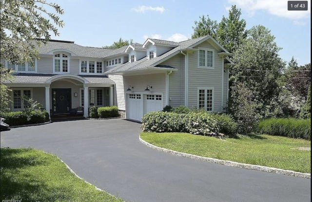 256 Parsells Ln - 256 Parsells Lane, Closter, NJ 07624