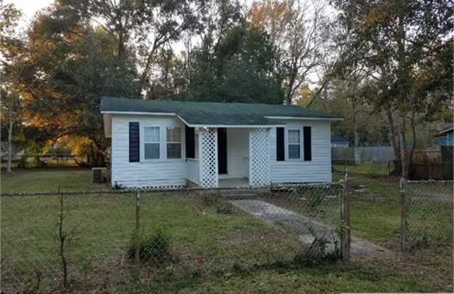 3922 Wiggins Road - 3922 Wiggins Drive, Mobile, AL 36605