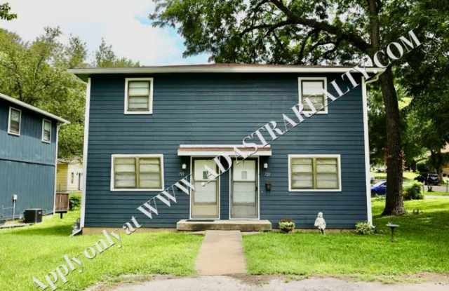719 6th Avenue - 719 6th Avenue, Leavenworth, KS 66048