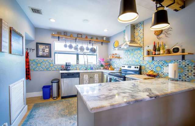 Charming House Furnished or Unfurnished 3 Bed 2 Bath photos photos Charming House Furnished or Unfurnished 3 Bed 2 Bath photos photos