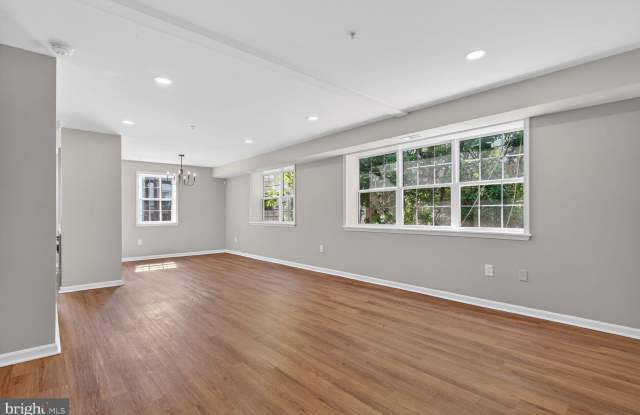 1008 RITTENHOUSE Street NW Gallery 2