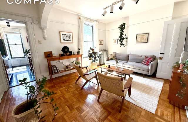 814 Putnam Avenue photos photos