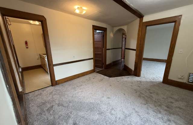 517 South Aurora Street - 2 photos photos 517 South Aurora Street - 2 photos photos