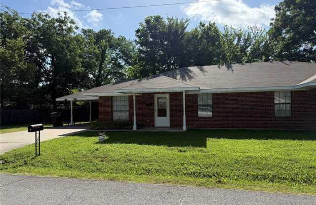602 Cedar Street photos photos