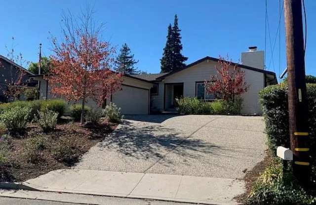 Beautiful 4 Bedroom Home in Santa Cruz photos photos