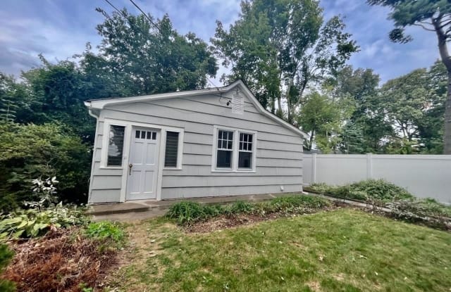 105 Burt Avenue - 105 Burt Avenue, Northport, NY 11768