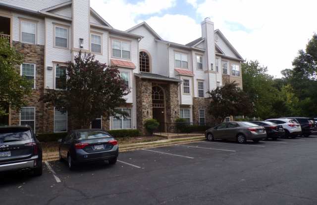 DON'T LET THIS ONE GET AWAY - 5947 Founders Hill Drive, Franconia, VA 22310