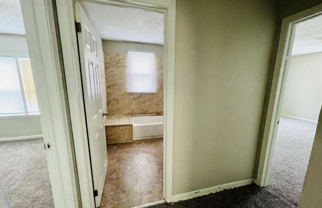 7034 Agnes Avenue Gallery 3