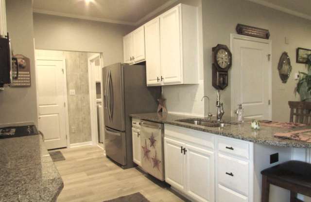 29997 PLANTATION Drive Gallery 4
