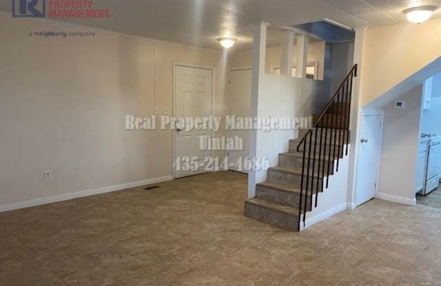 Cute 3 Bedroom 1 Bathroom Apartment Gallery 4