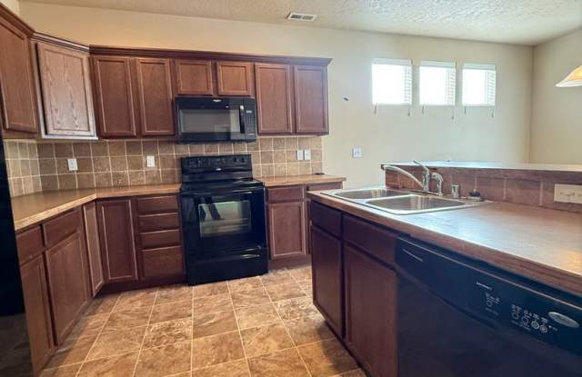 6308 Ochoco Ln Gallery 3