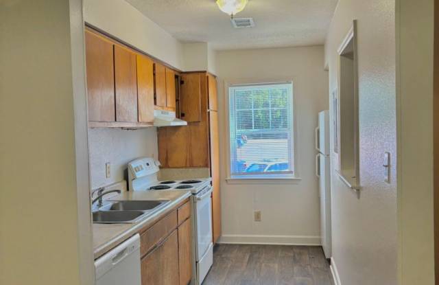 2514-203 Avent Ferry Rd, Raleigh, NC 27606 Gallery 3