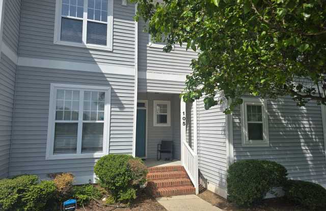 Spacious 2-Bedroom Townhome in Amenity-Rich Holly Glen photos photos