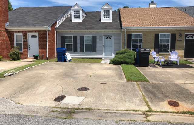 1302 Pershing Court Available Now photos photos