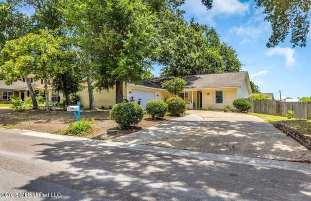 Beautiful 3 bed 2 bath in Pass Christian Gallery 1