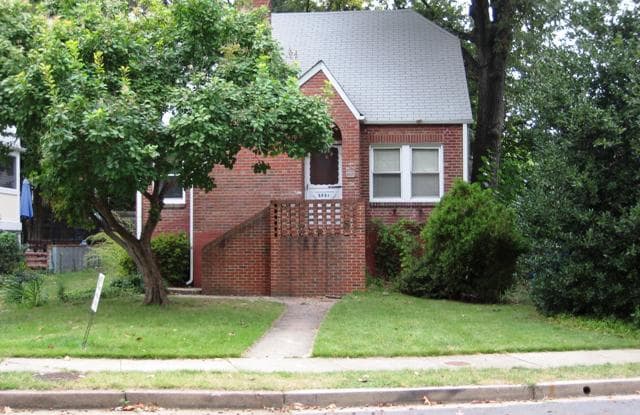 3021 4TH STREET N - 3021 4th Street North, Arlington, VA 22201