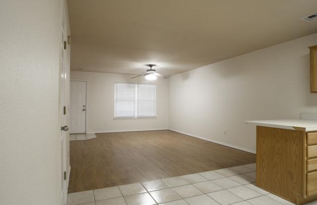 1102 NW Lincoln Court Gallery 4