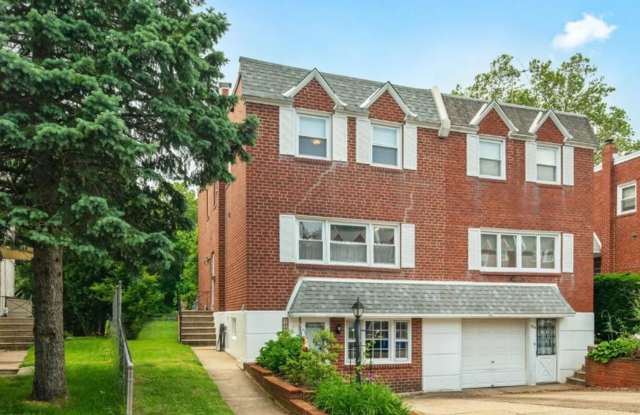 SUN-POWERED 3BR: All Electric Included! | No Basement | Pet Friendly photos photos