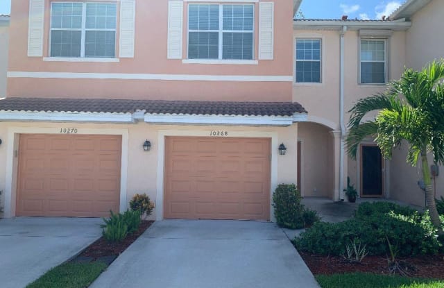 10268 Via Colomba CIR - 10268 Via Colombia Cir, Fort Myers, FL 33966