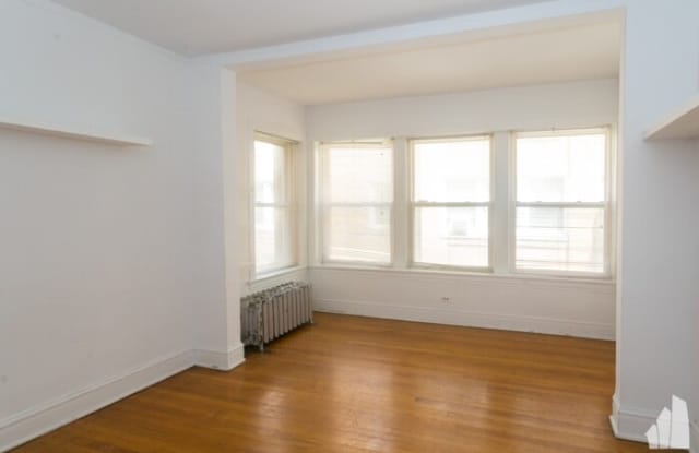 5045 North Damen Avenue - 5045 North Damen Avenue, Chicago, IL 60640
