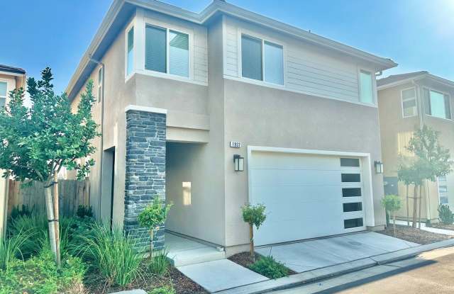 Newly Buily North Clovis 3/2.5 in Gated Comunity photos photos