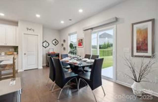 17812 New Mark Avenue Gallery 3