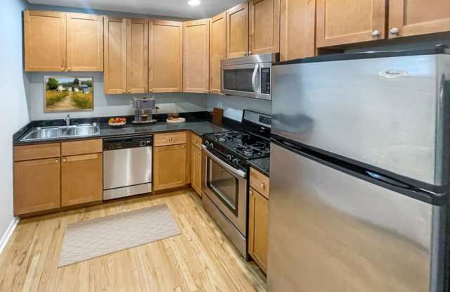 1901 West Wilson Ave. photos photos