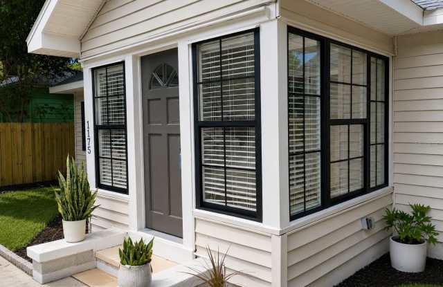 1175 HIGHLAND Court N Gallery 2
