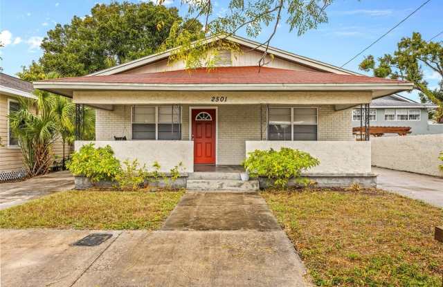 2501 W GRAY STREET photos photos