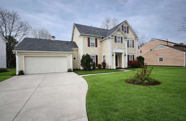 Beautiful 4 Bedroom Home with Fireplace  2-Car Garage – Charlotte, NC photos photos